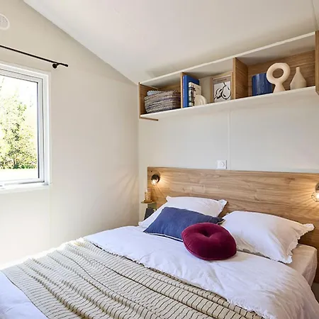 Kemping Mobil Confortable Avec Terrasse A - Api-1-52-1092 *