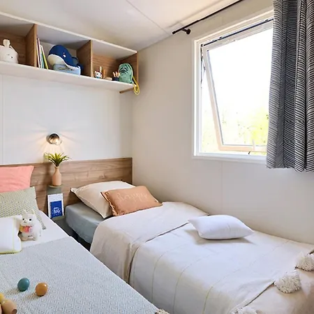 Mobil Confortable Avec Terrasse A - Api-1-52-1092 *