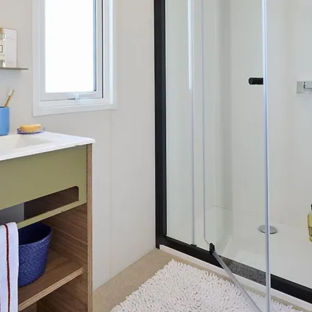 Mobil Confortable Avec Terrasse A - Api-1-52-1092 * Hyères