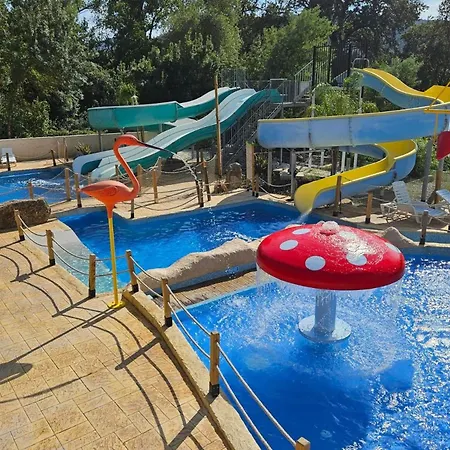 Mobil Confortable Avec Terrasse A - Api-1-52-1092