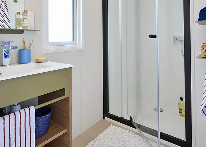 Mobil Confortable Avec Terrasse A - Api-1-52-1092 * Hyères