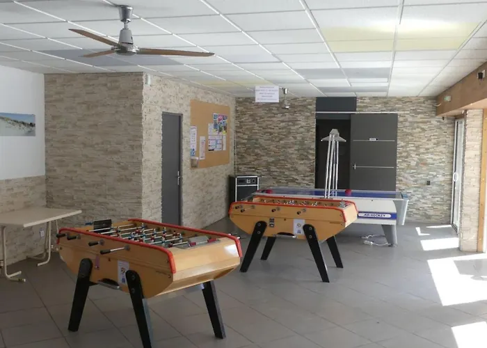 Mobil Confortable Avec Terrasse A - Api-1-52-1092 Kemping Hyères