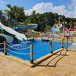 Campsite Mobil Confortable Avec Terrasse A - Api-1-52-1092